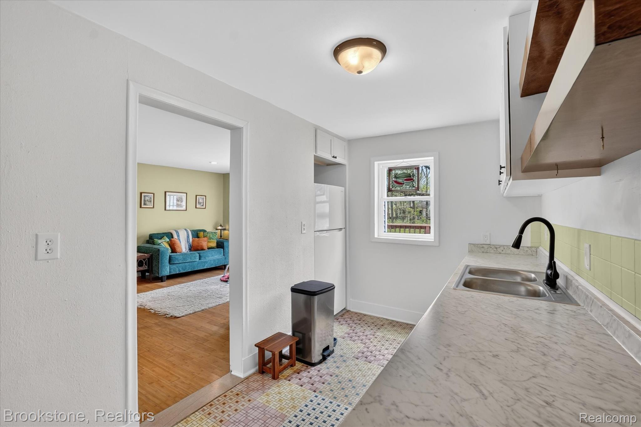 1331 Wolf Court
