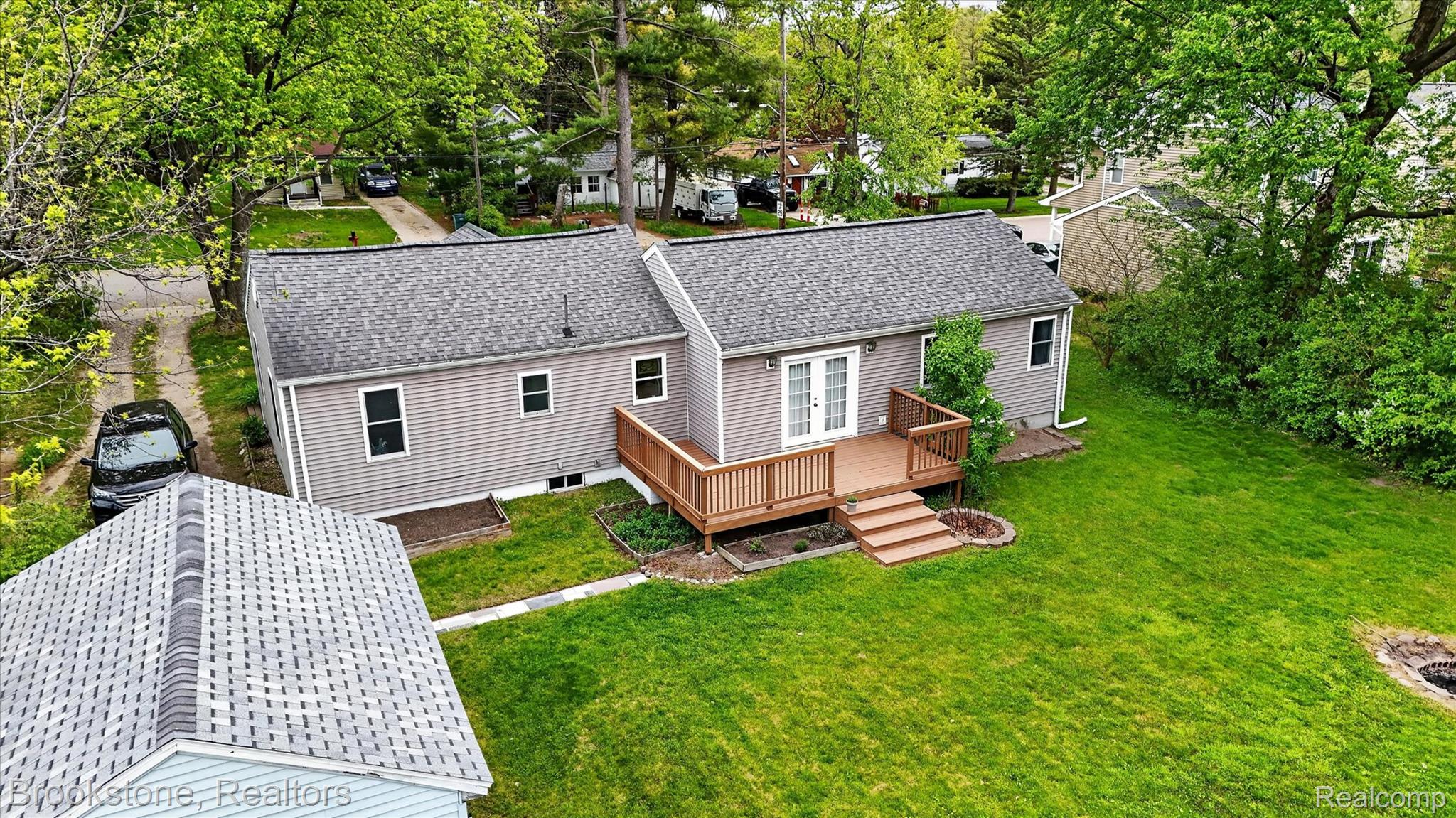 1331 Wolf Court