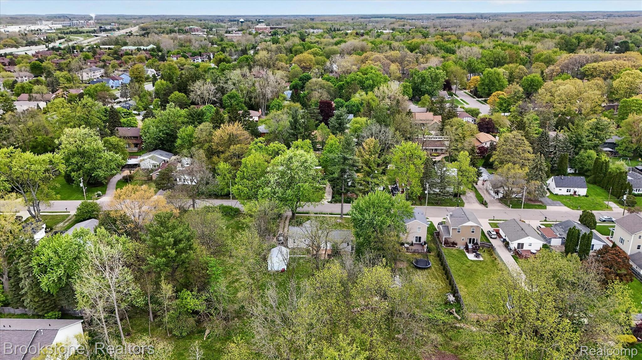 1331 Wolf Court