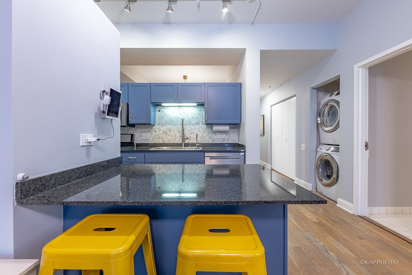 5 N Wabash Avenue Unit: 802