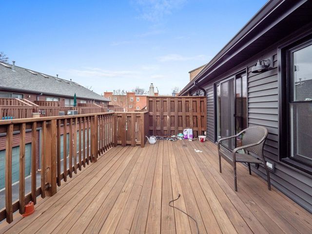 1801 W Diversey Parkway Unit: 30