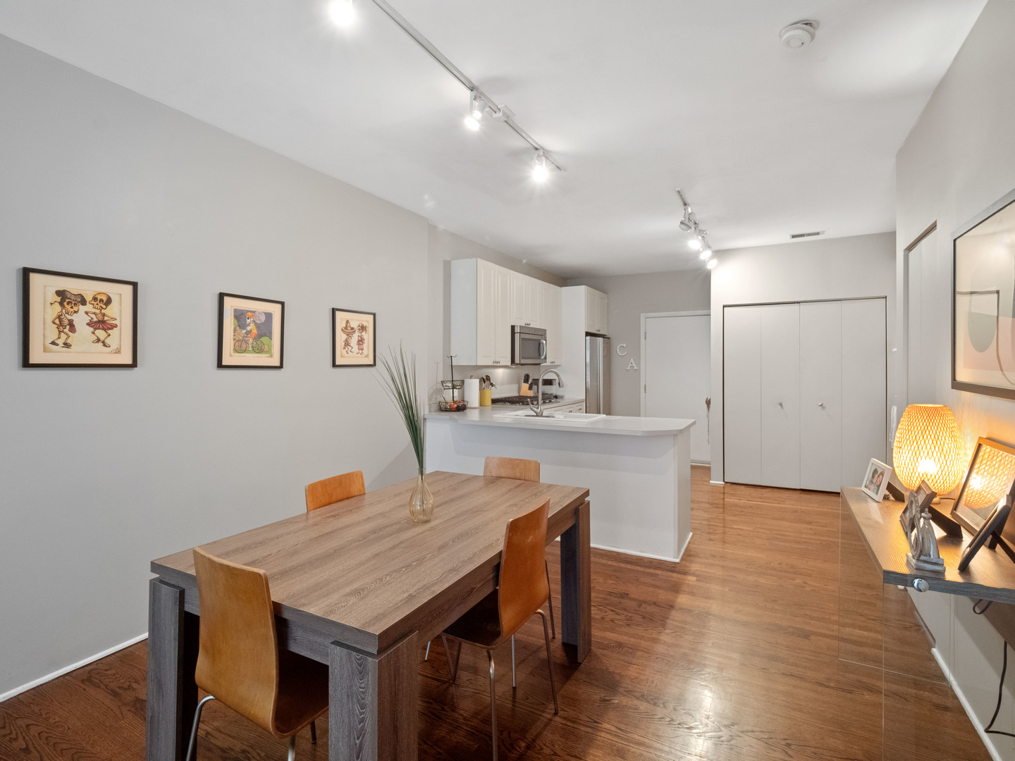 1801 W Diversey Parkway Unit: 30