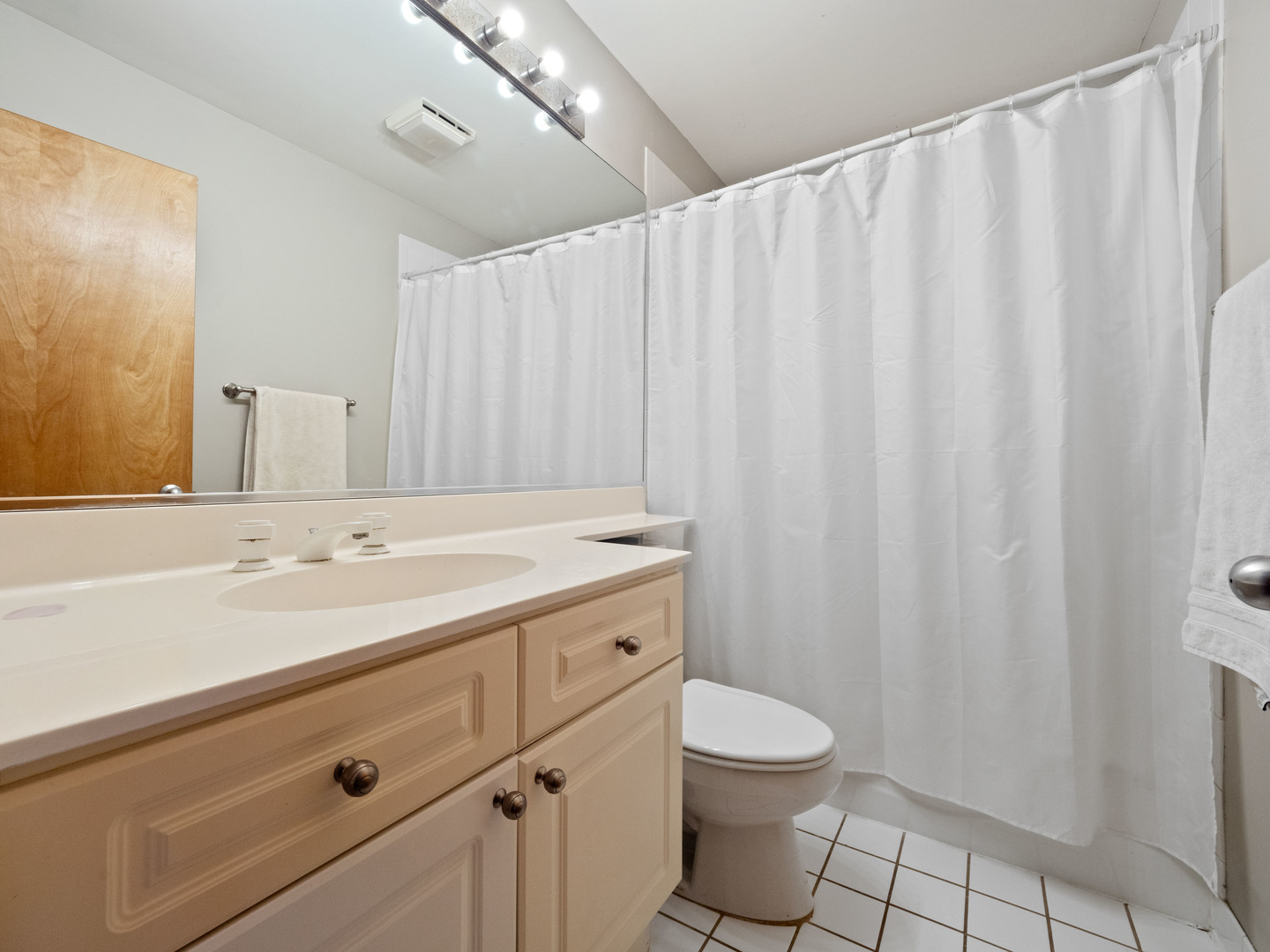 1801 W Diversey Parkway Unit: 30