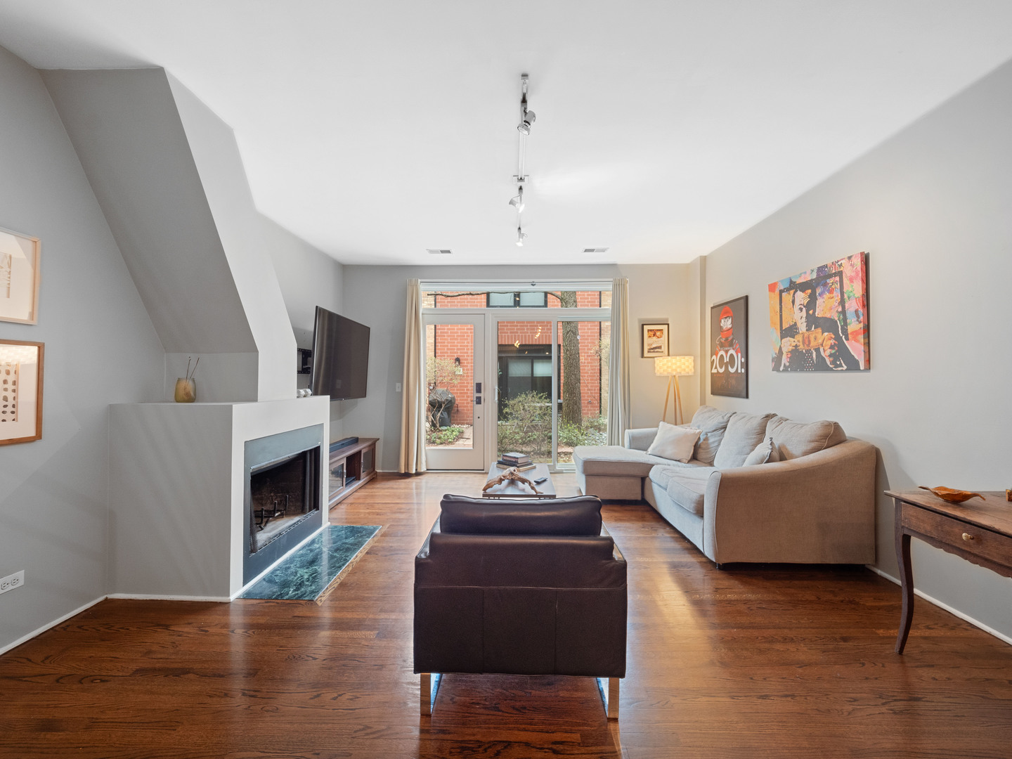 1801 W Diversey Parkway Unit: 30
