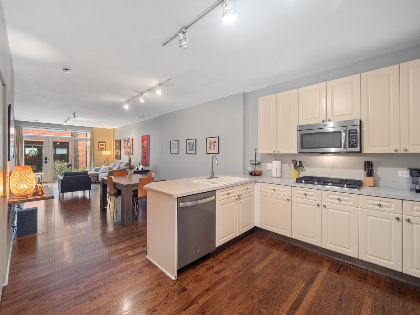 1801 W Diversey Parkway Unit: 30