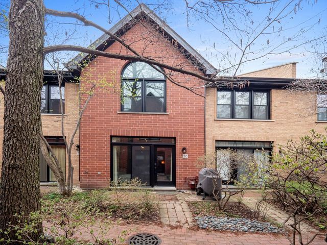 1801 W Diversey Parkway Unit: 30