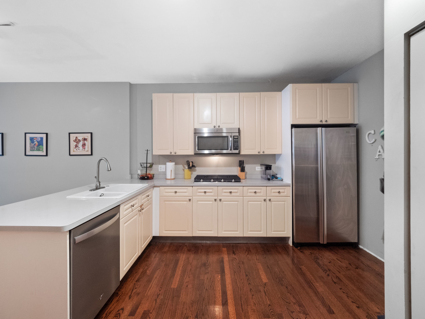 1801 W Diversey Parkway Unit: 30