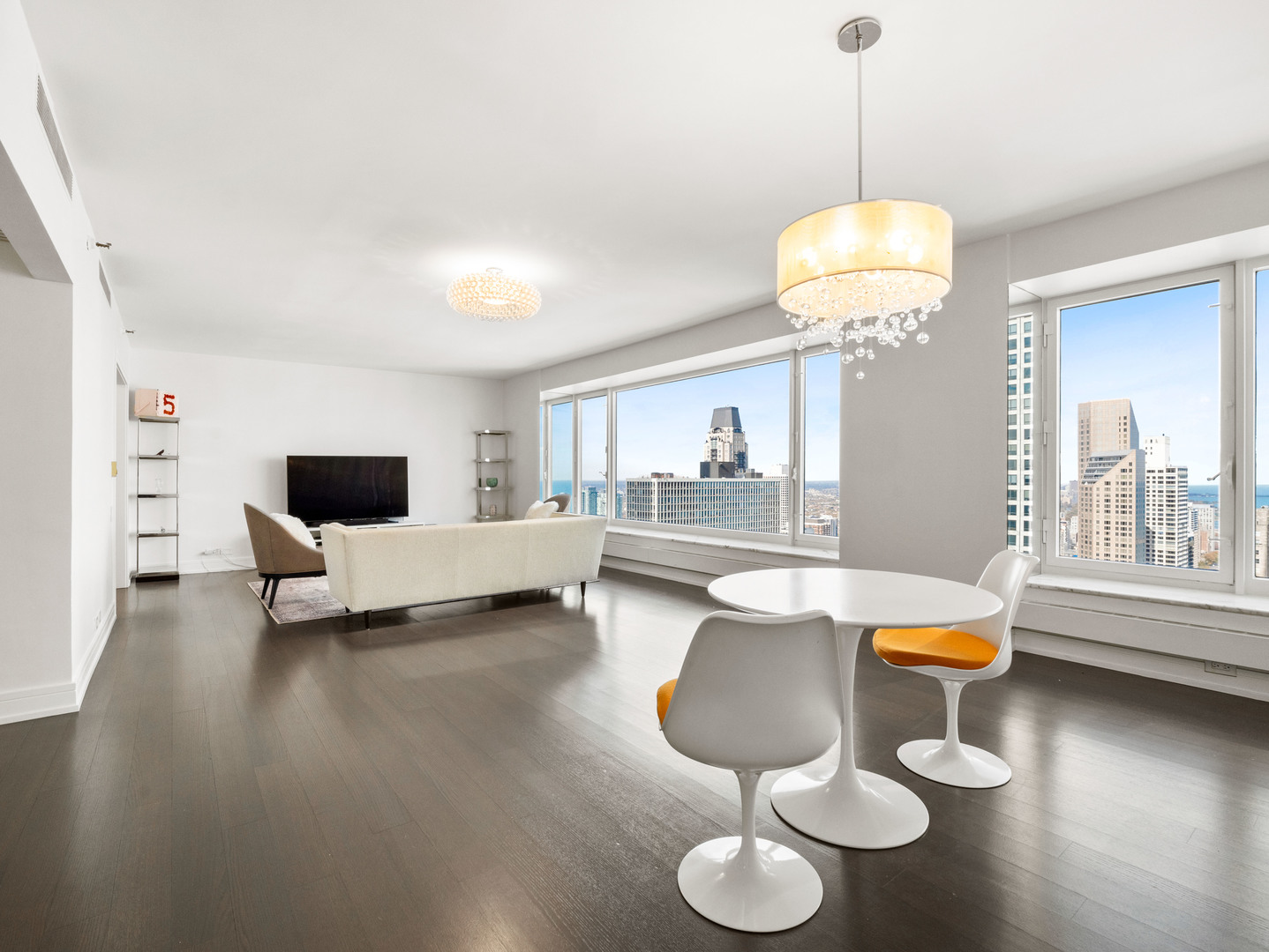 161 E Chicago Avenue Unit: 42H