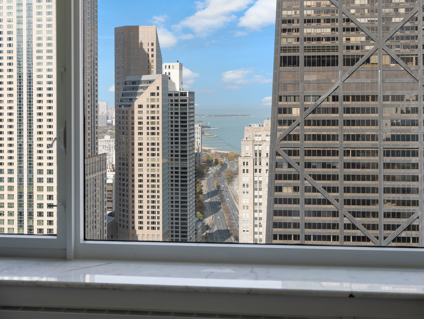 161 E Chicago Avenue Unit: 42H