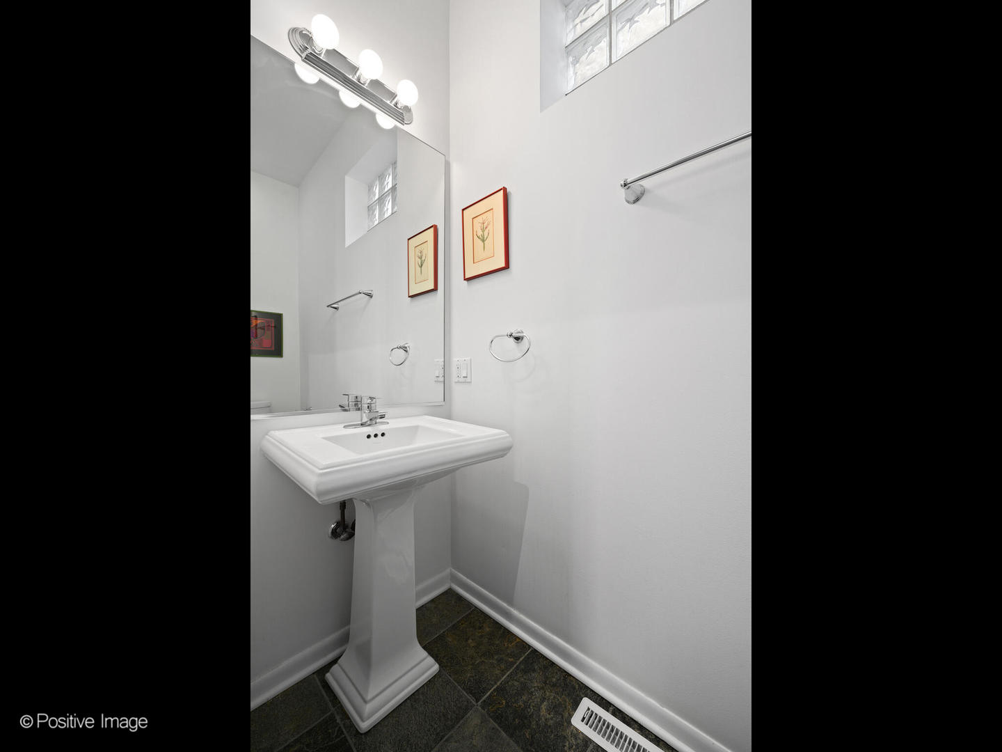 884 N Paulina Street Unit: 1R