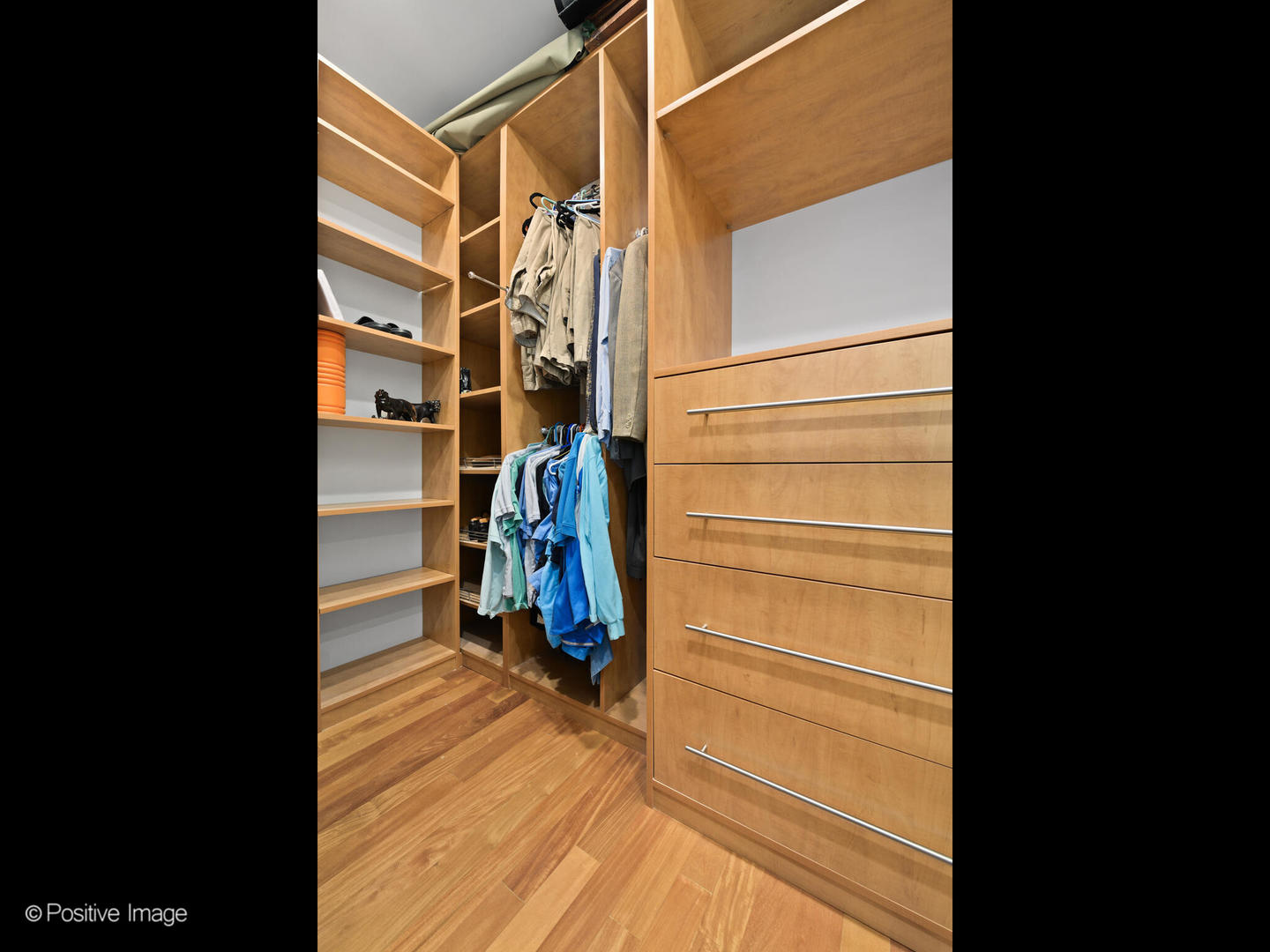 884 N Paulina Street Unit: 1R