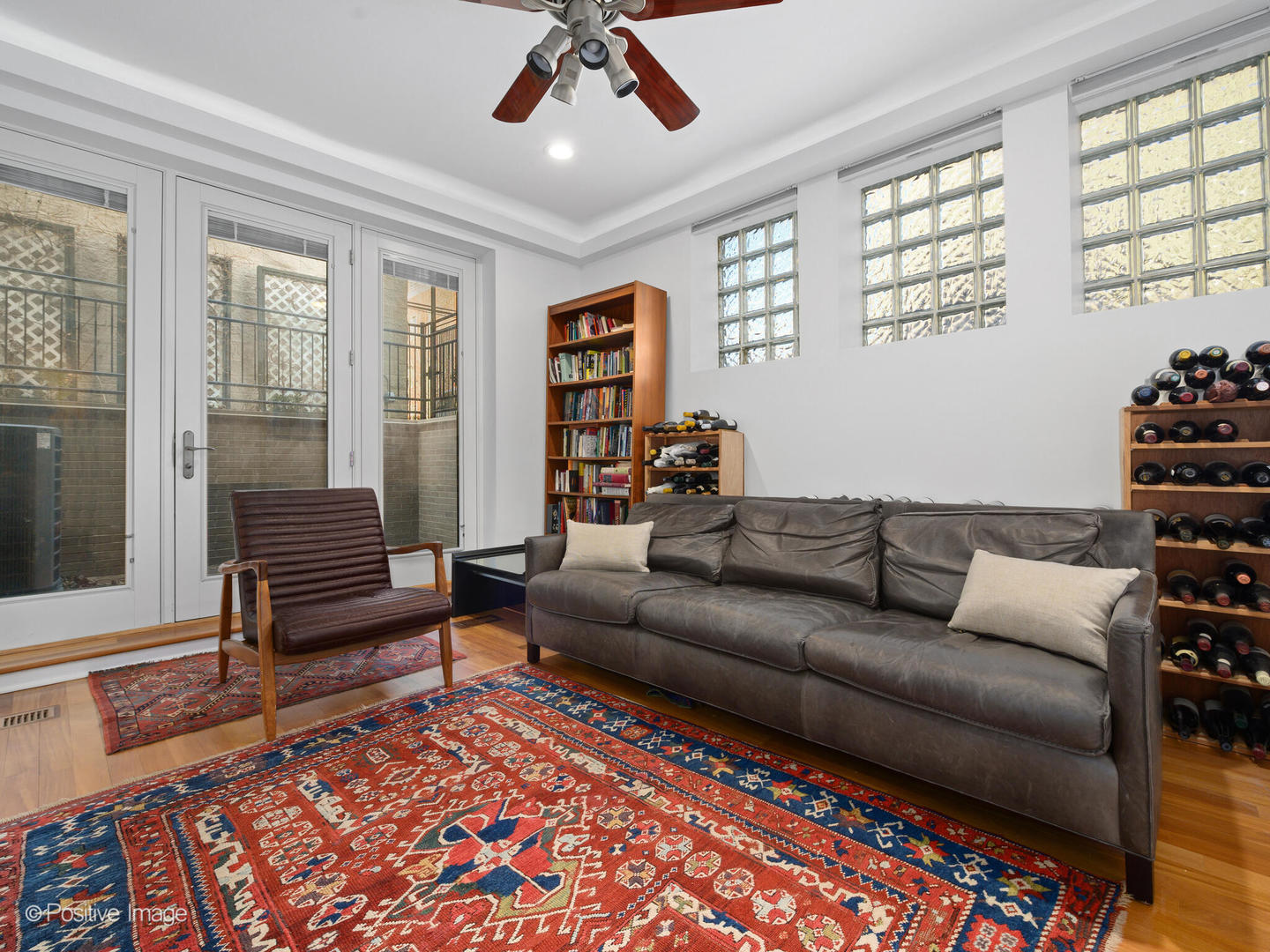 884 N Paulina Street Unit: 1R