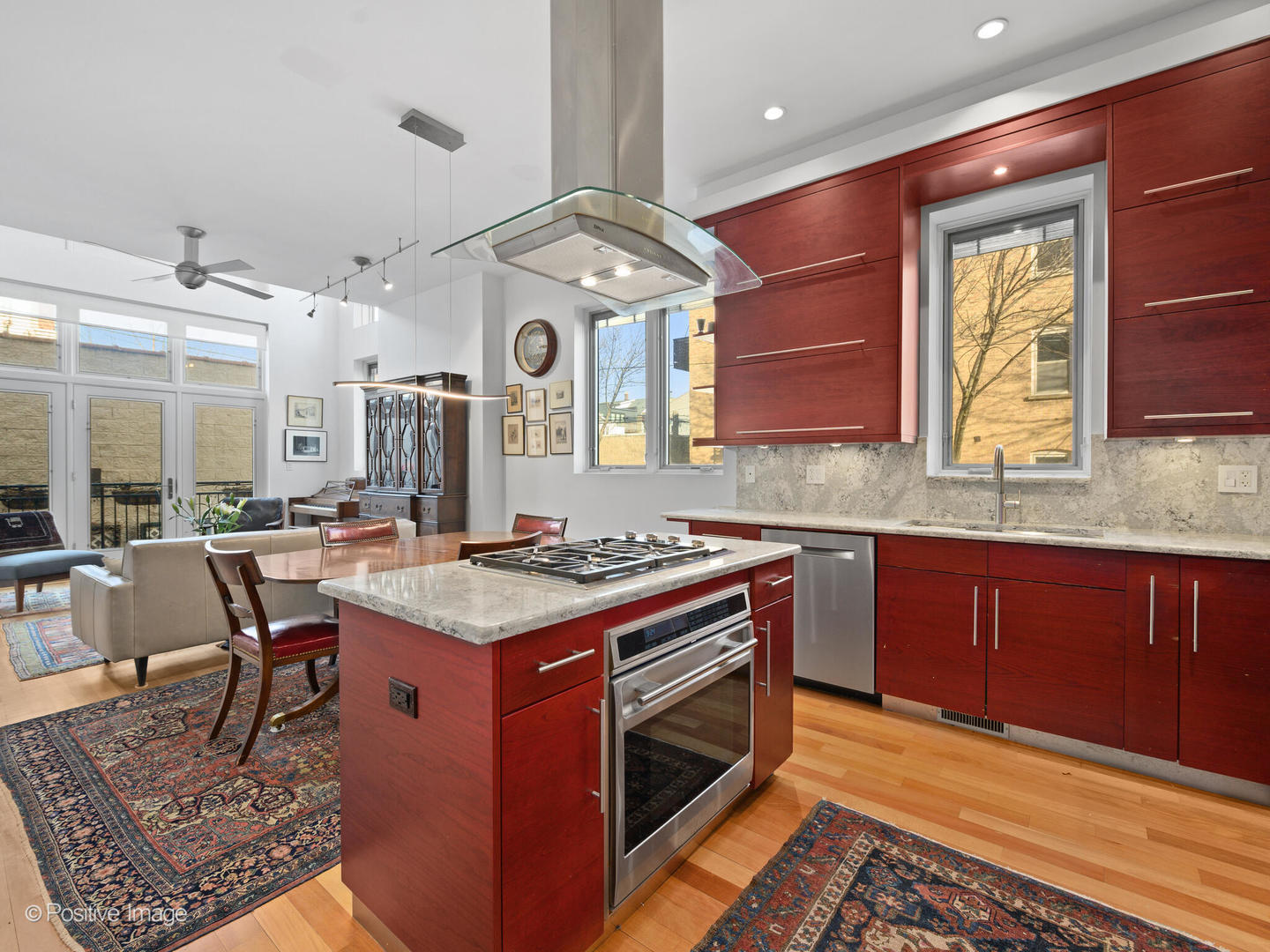 884 N Paulina Street Unit: 1R