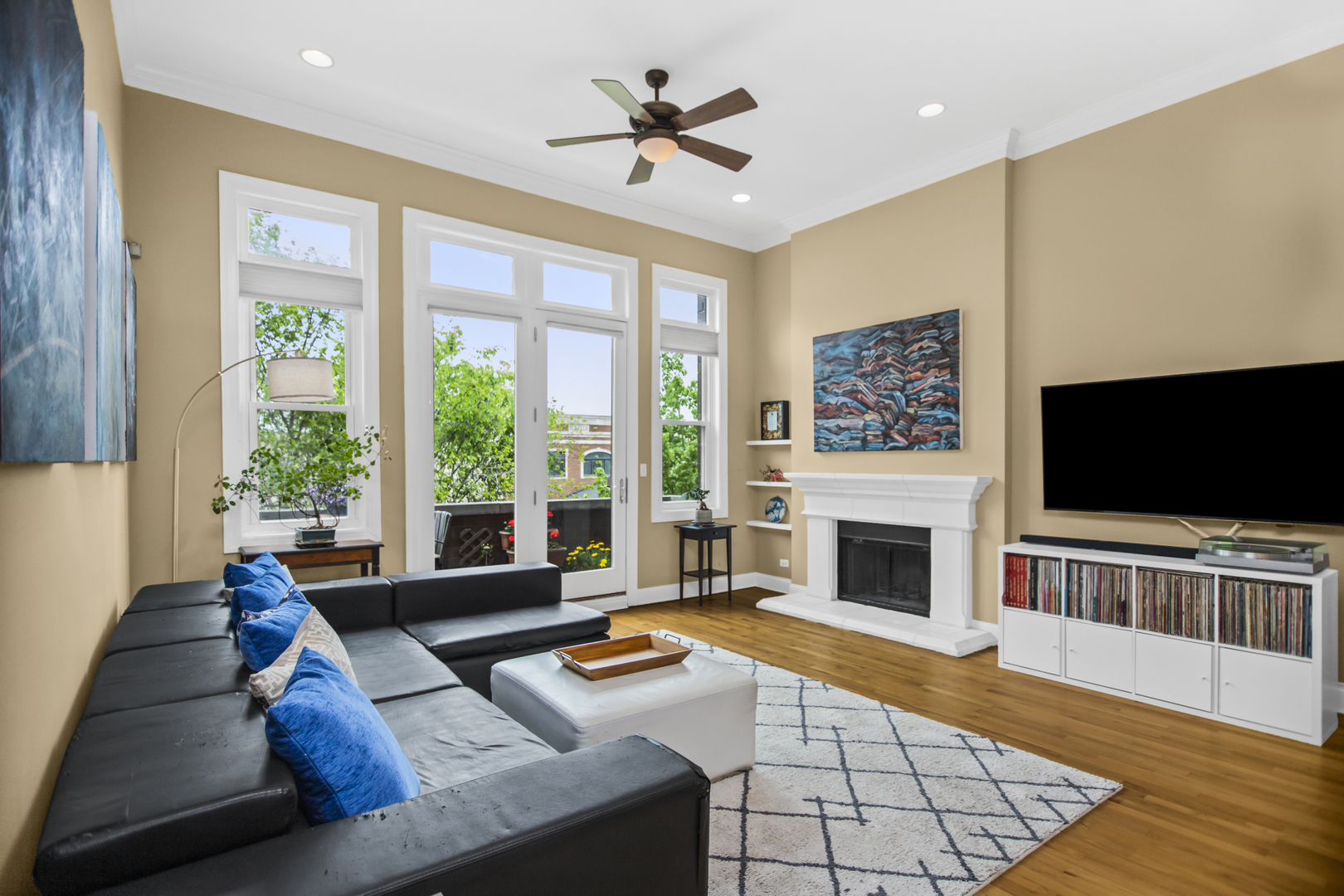 3346 N SOUTHPORT Avenue Unit: 4S