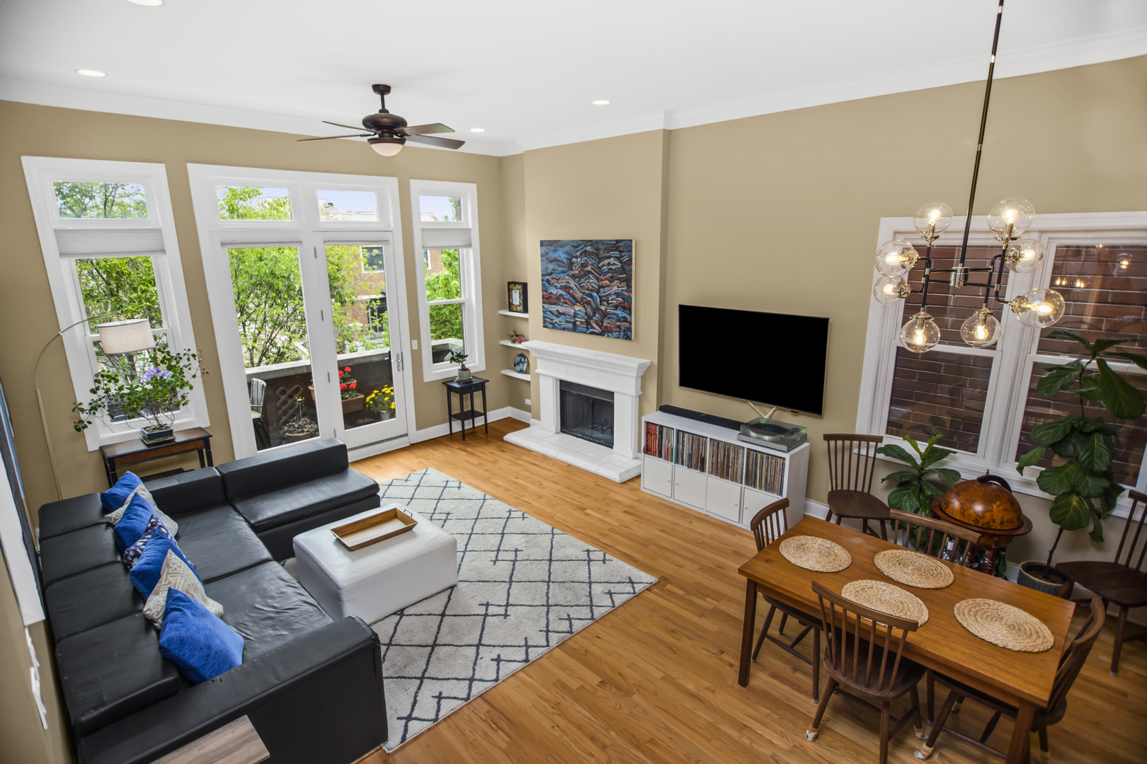 3346 N SOUTHPORT Avenue Unit: 4S