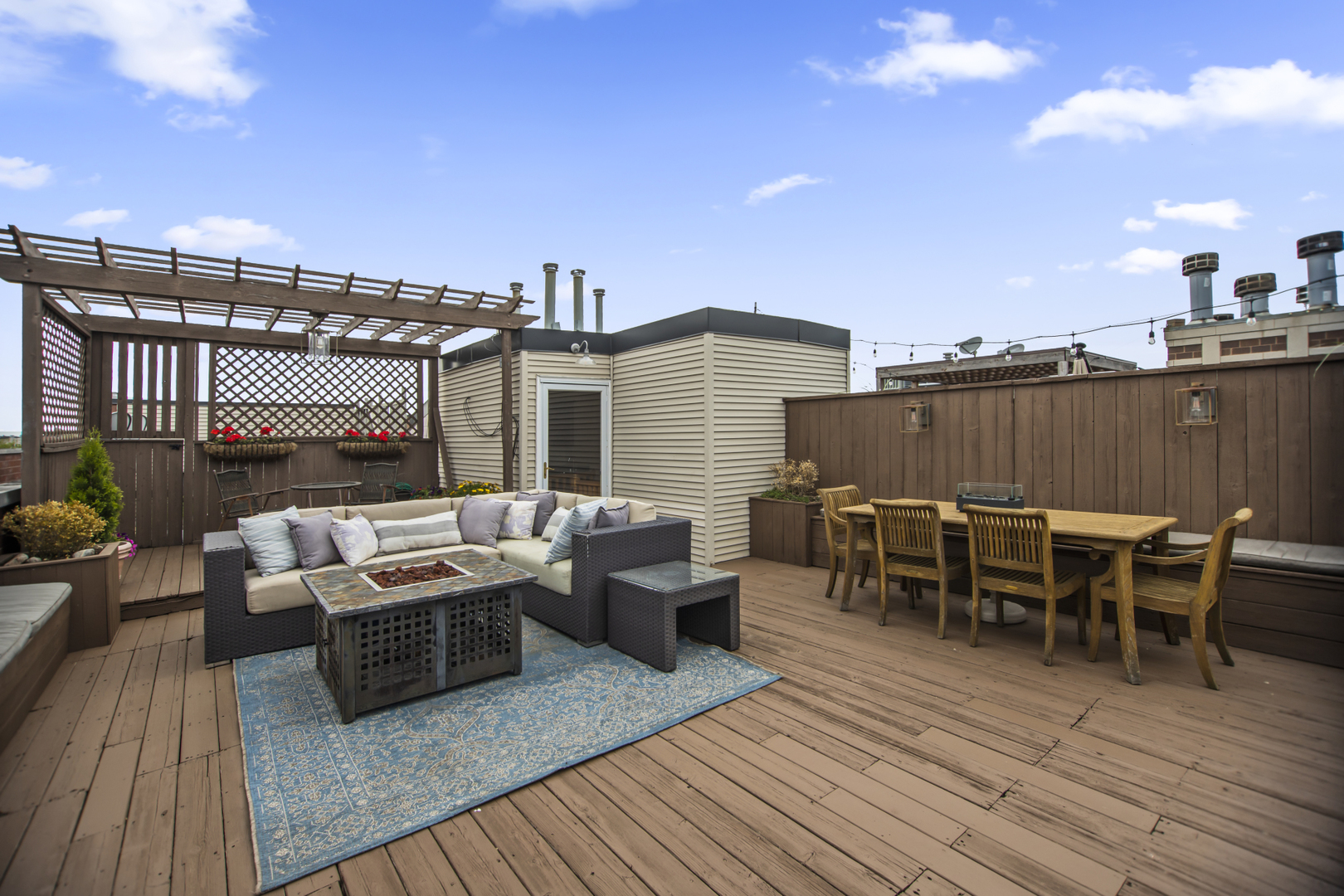 3346 N SOUTHPORT Avenue Unit: 4S