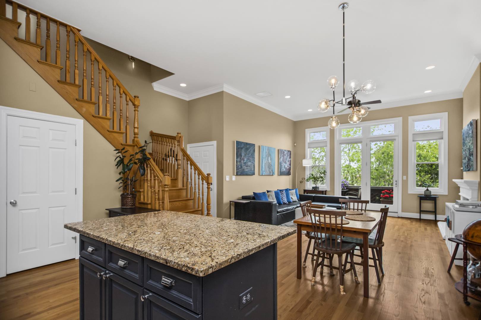 3346 N SOUTHPORT Avenue Unit: 4S