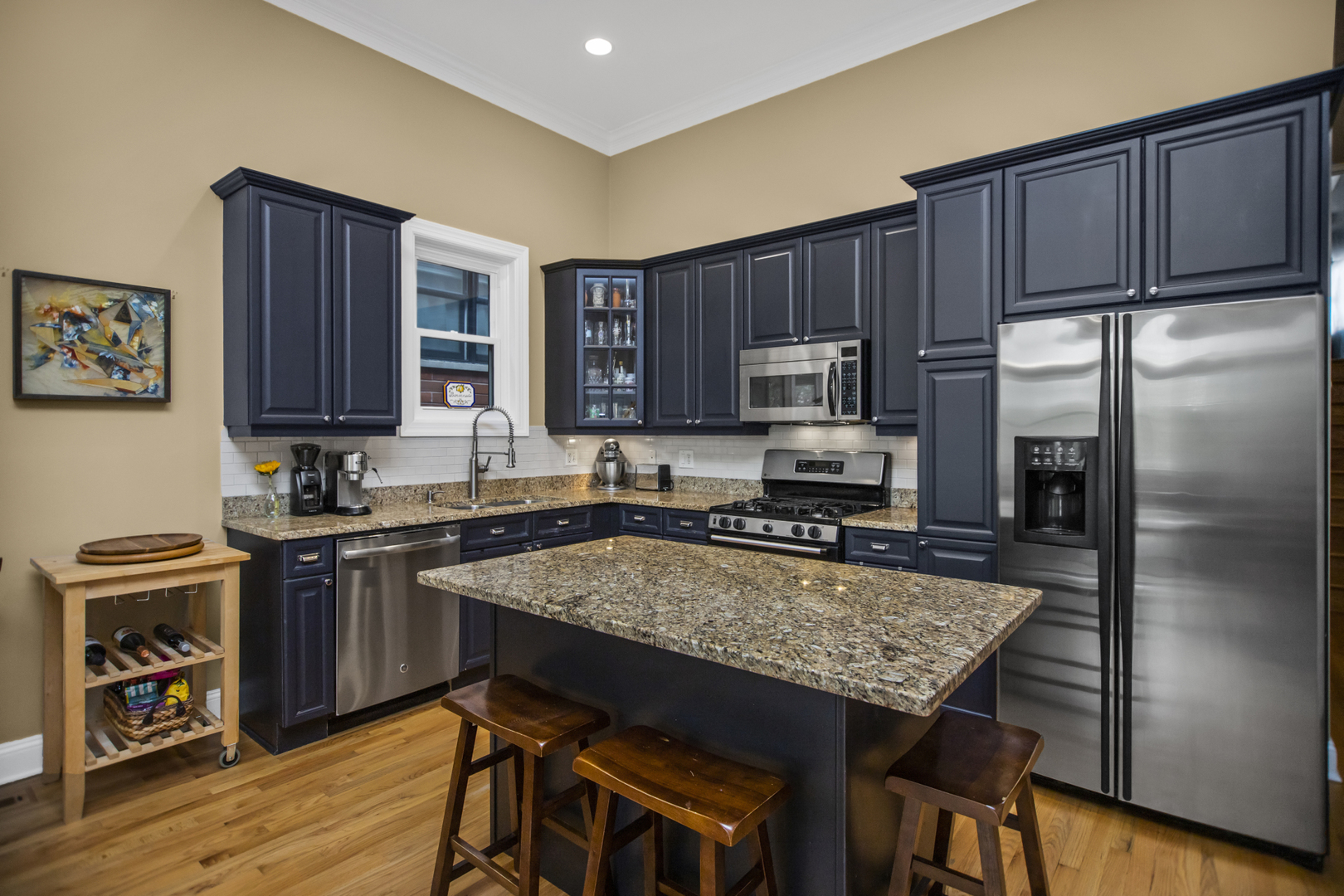 3346 N SOUTHPORT Avenue Unit: 4S