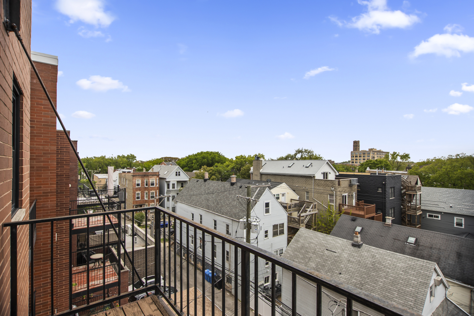 3346 N SOUTHPORT Avenue Unit: 4S