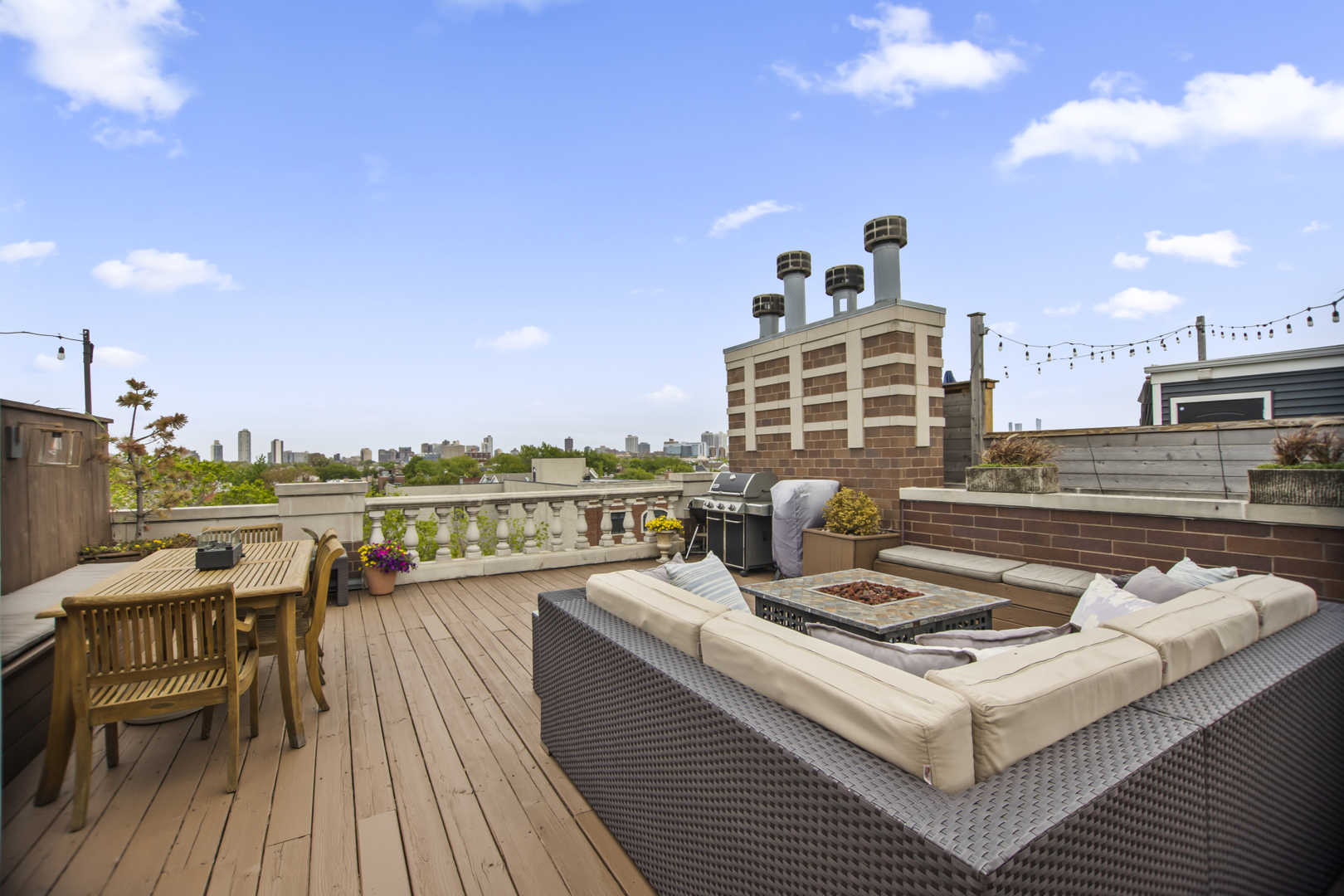 3346 N SOUTHPORT Avenue Unit: 4S