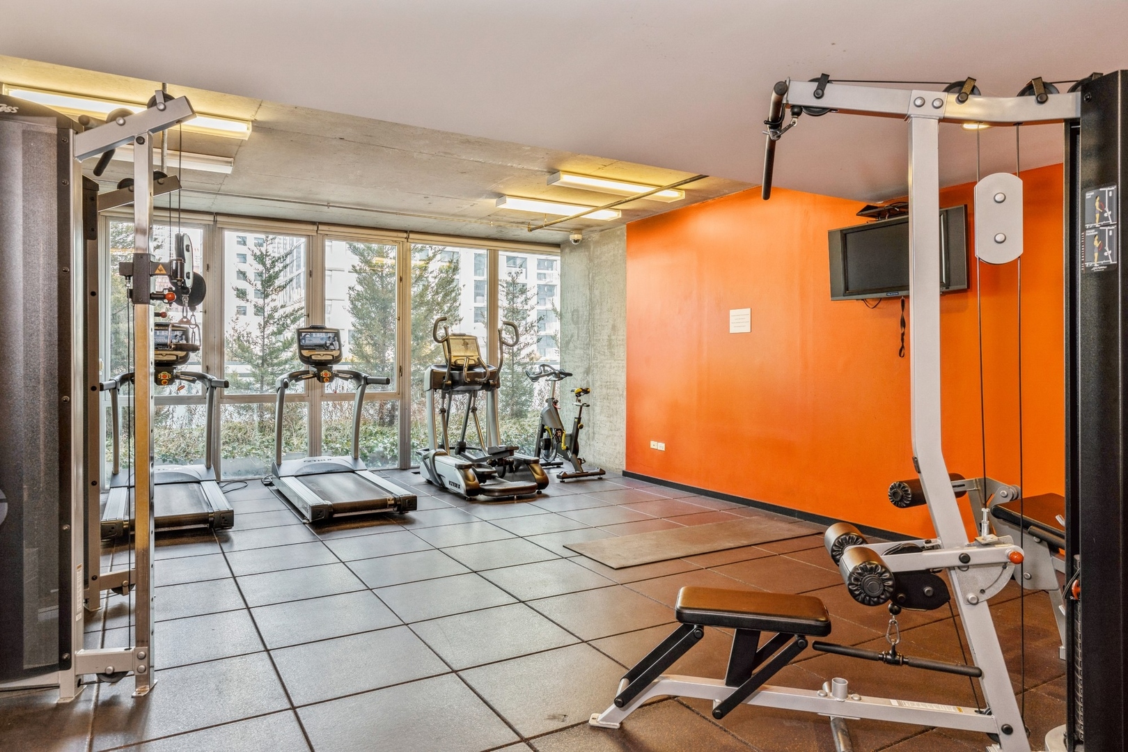 659 W Randolph Street Unit: 909