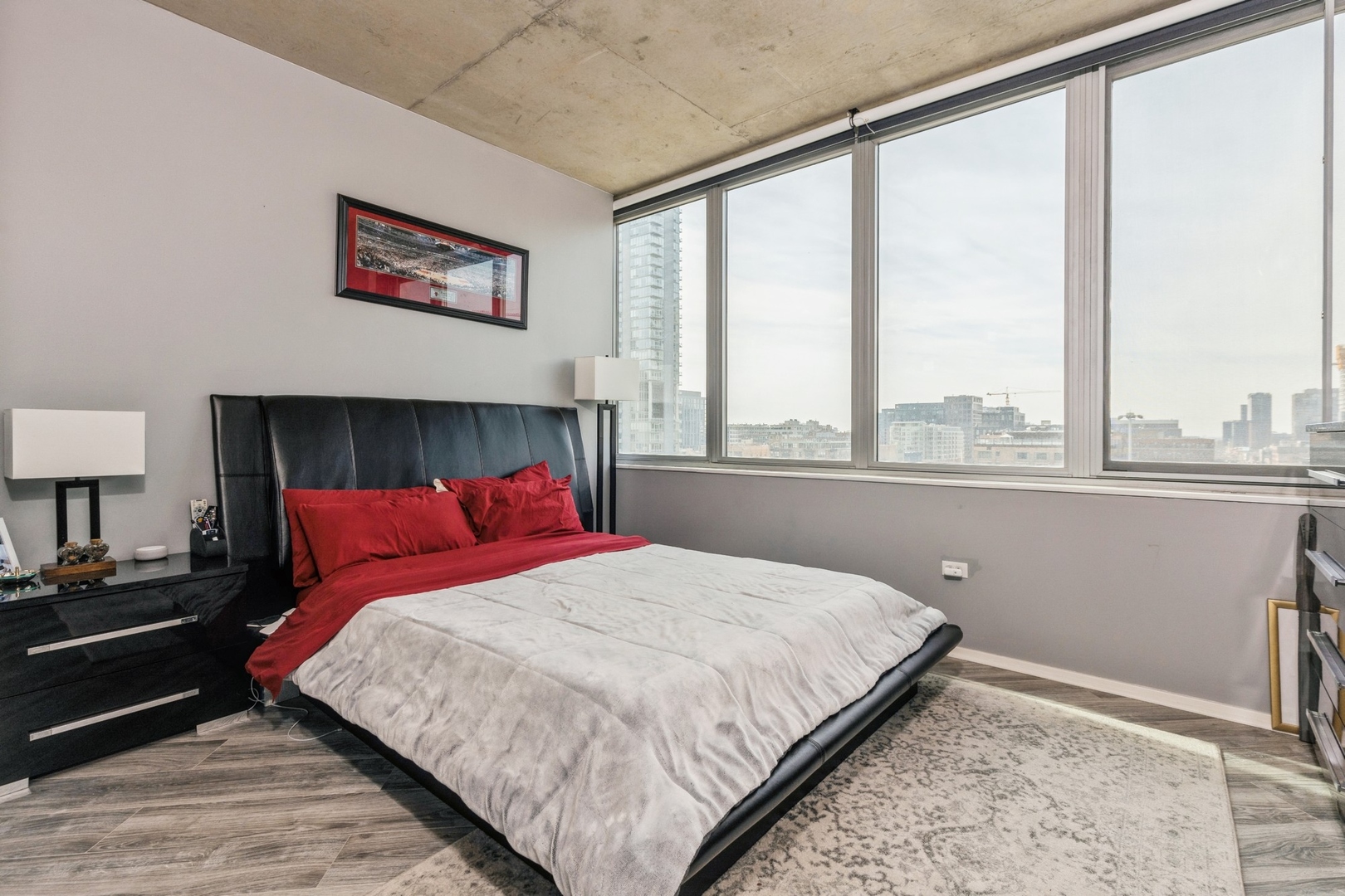 659 W Randolph Street Unit: 909