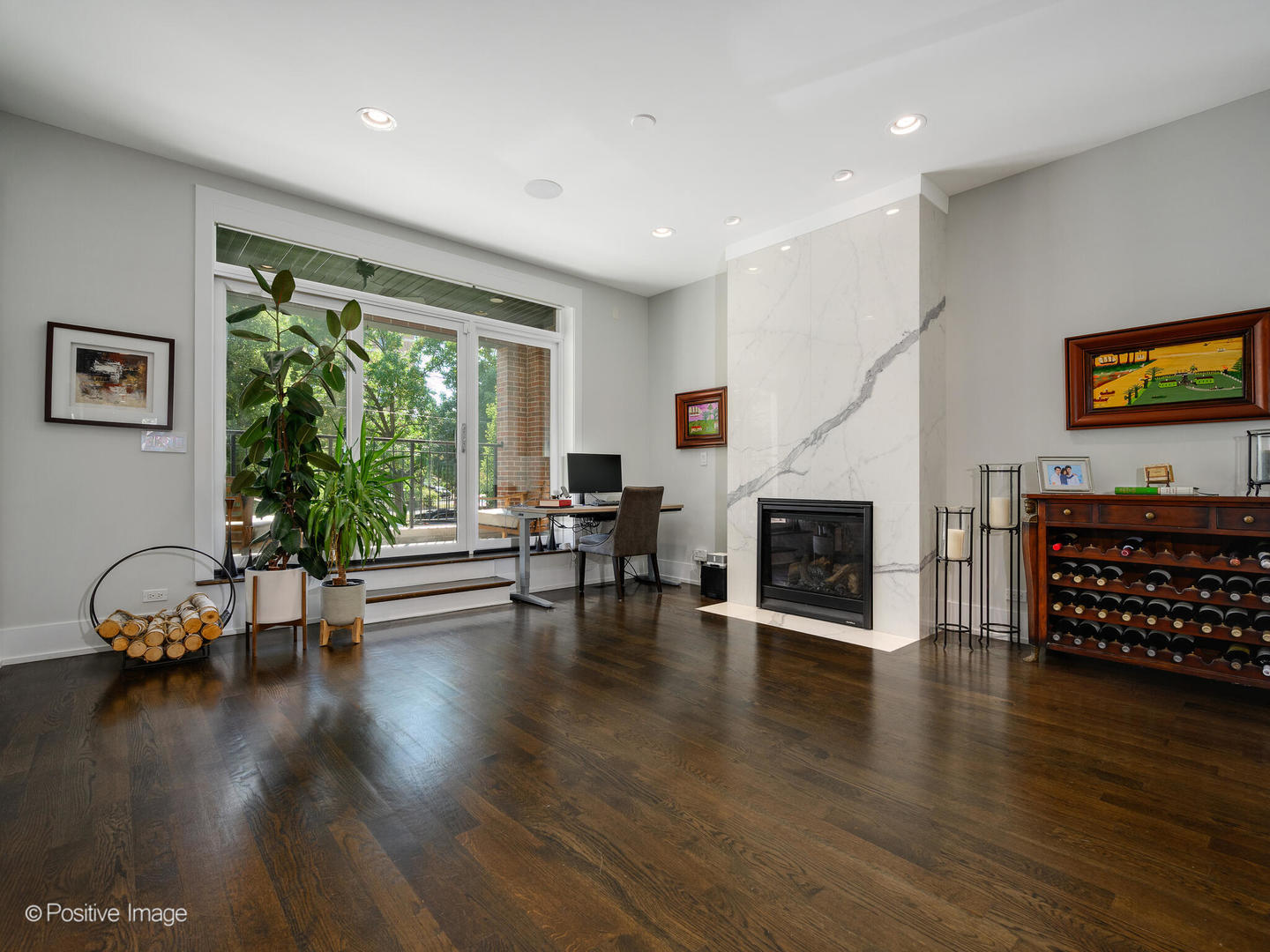 2018 W LEMOYNE Street Unit: 1W