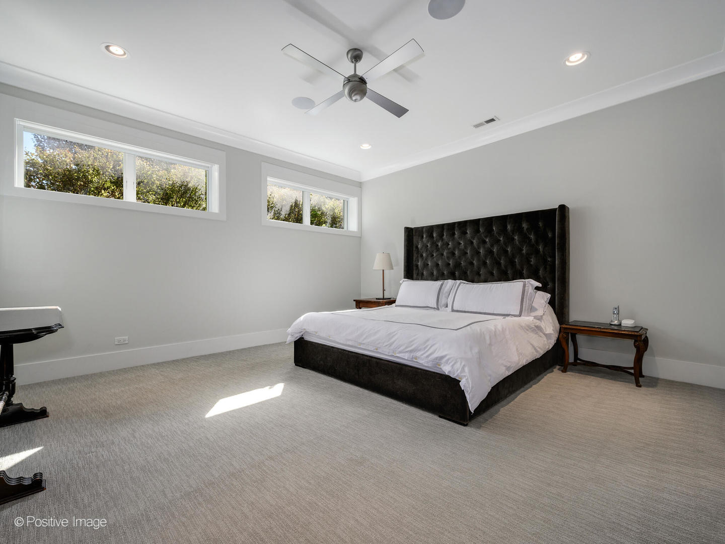 2018 W LEMOYNE Street Unit: 1W