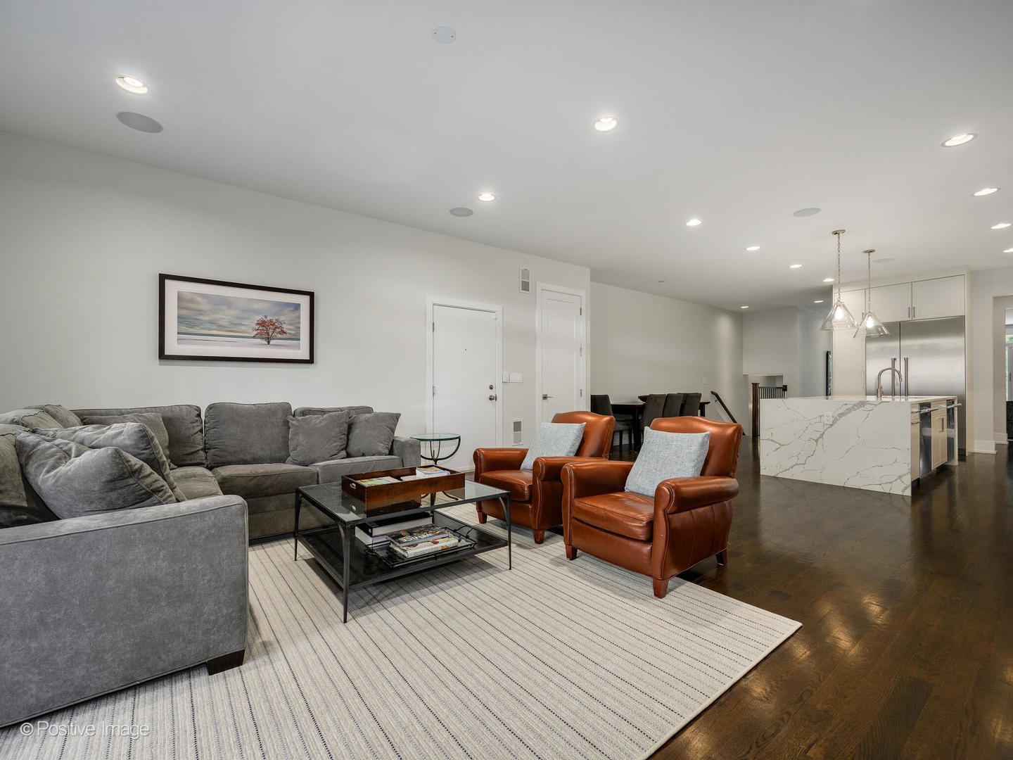 2018 W LEMOYNE Street Unit: 1W