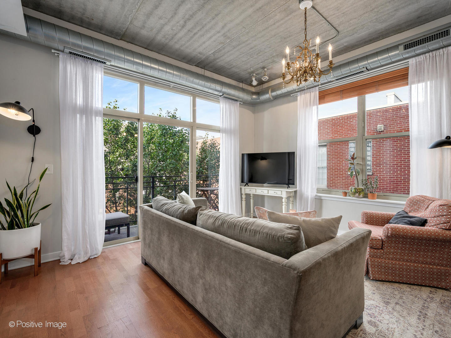 1228 W MONROE Street Unit: 408