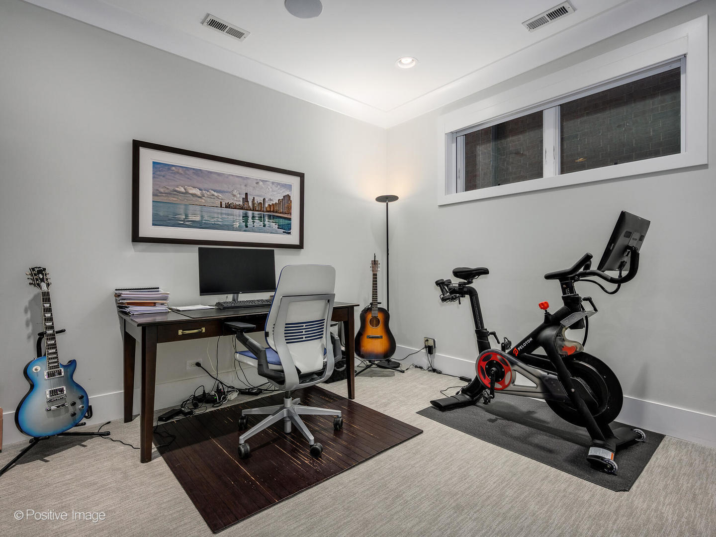 2018 W LEMOYNE Street Unit: 1W