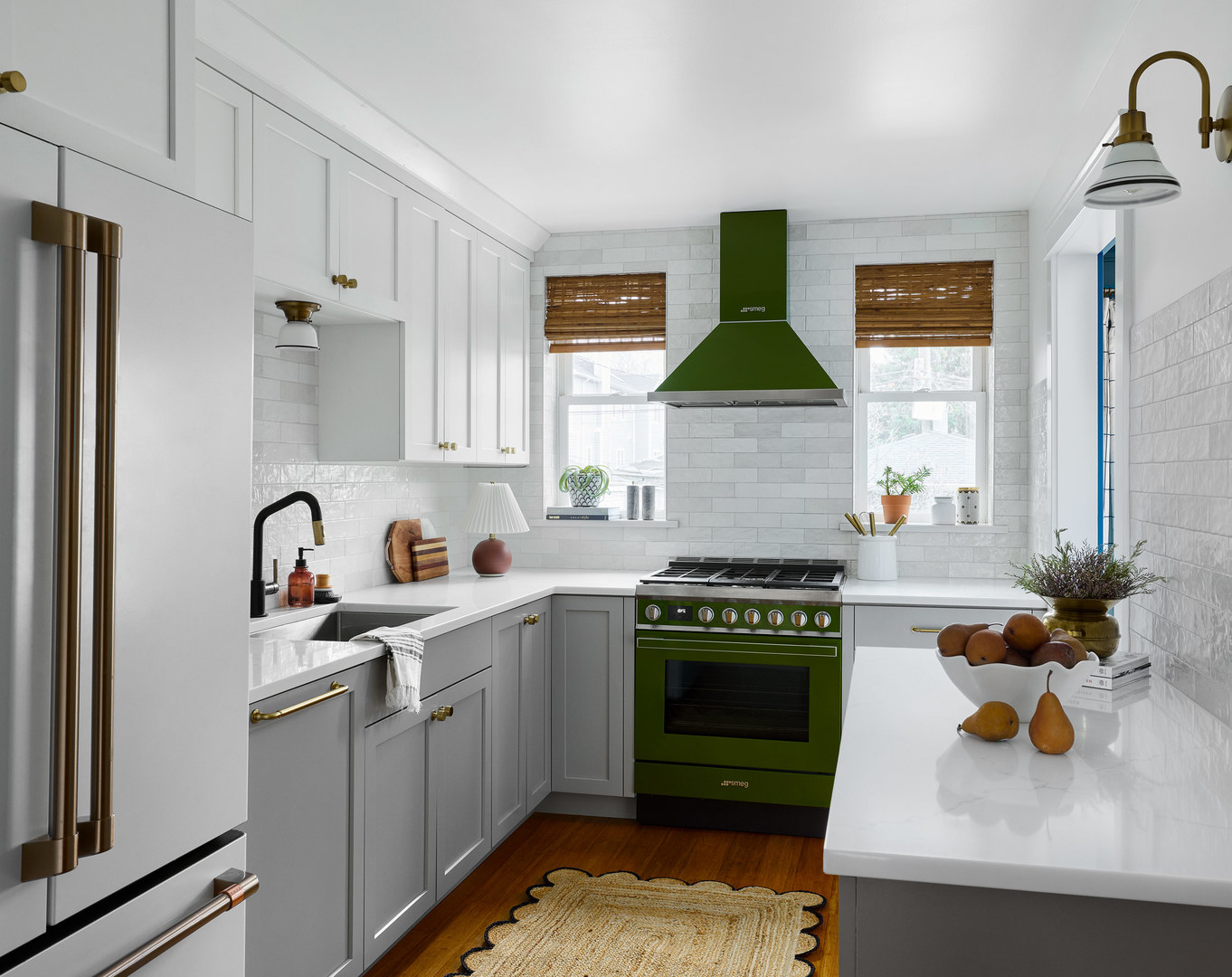 4017 N Whipple Street