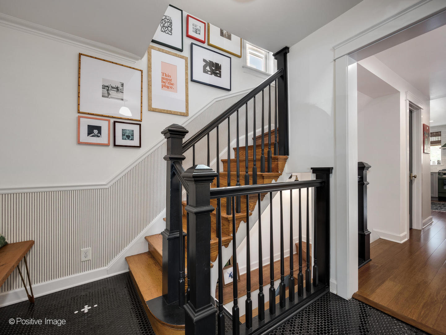 4017 N Whipple Street