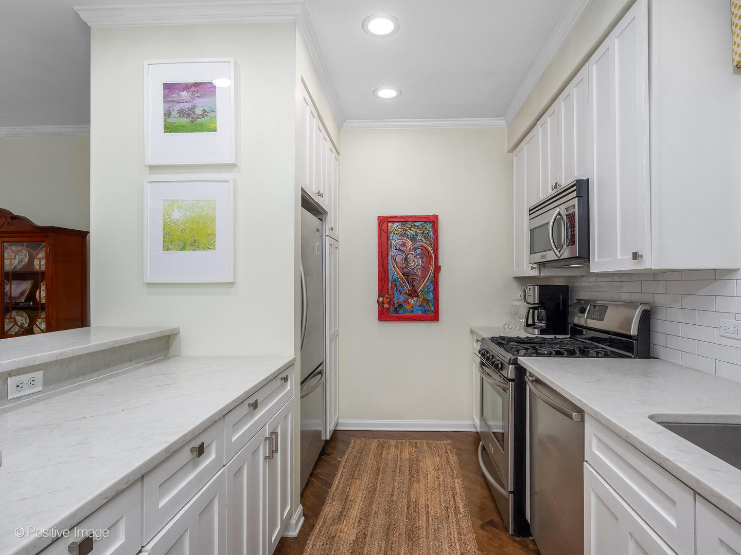 2500 N Seminary Avenue Unit: 3W