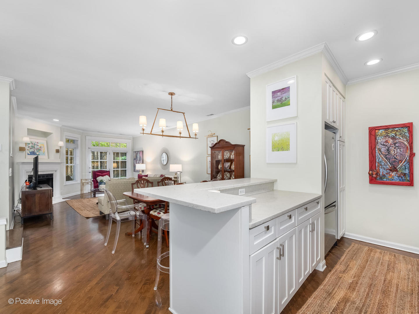 2500 N Seminary Avenue Unit: 3W