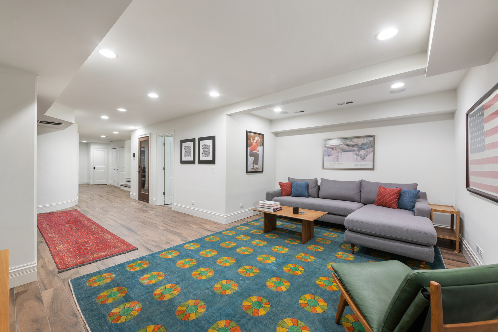41 E Elm Street