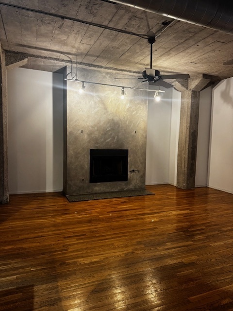 110 N Peoria Street Unit: 306