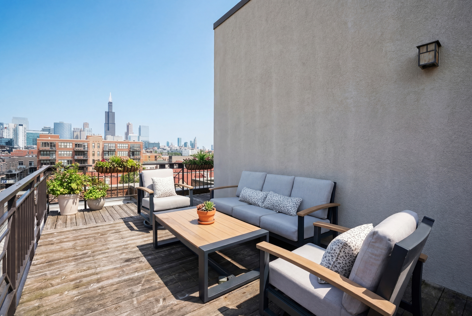 1330 W Monroe Street Unit: 410