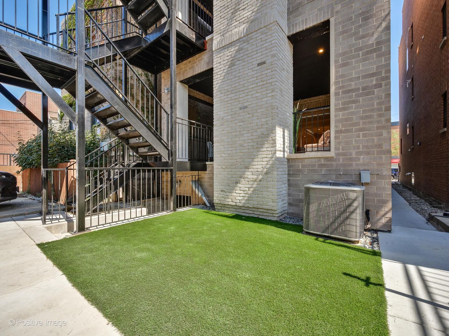 1934 N Halsted Street Unit: 1