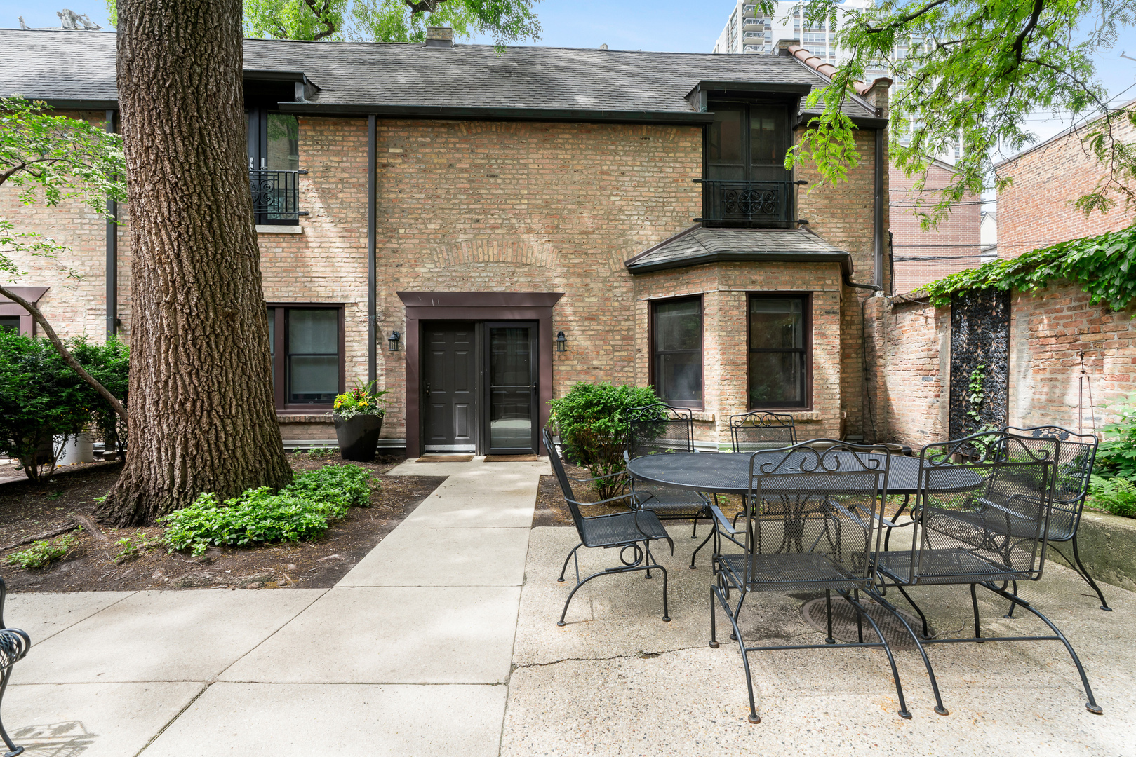 1226 N Dearborn Street Unit: C