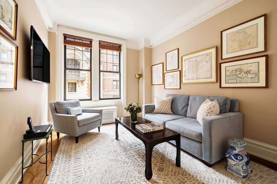 116 E 63rd Street 3B