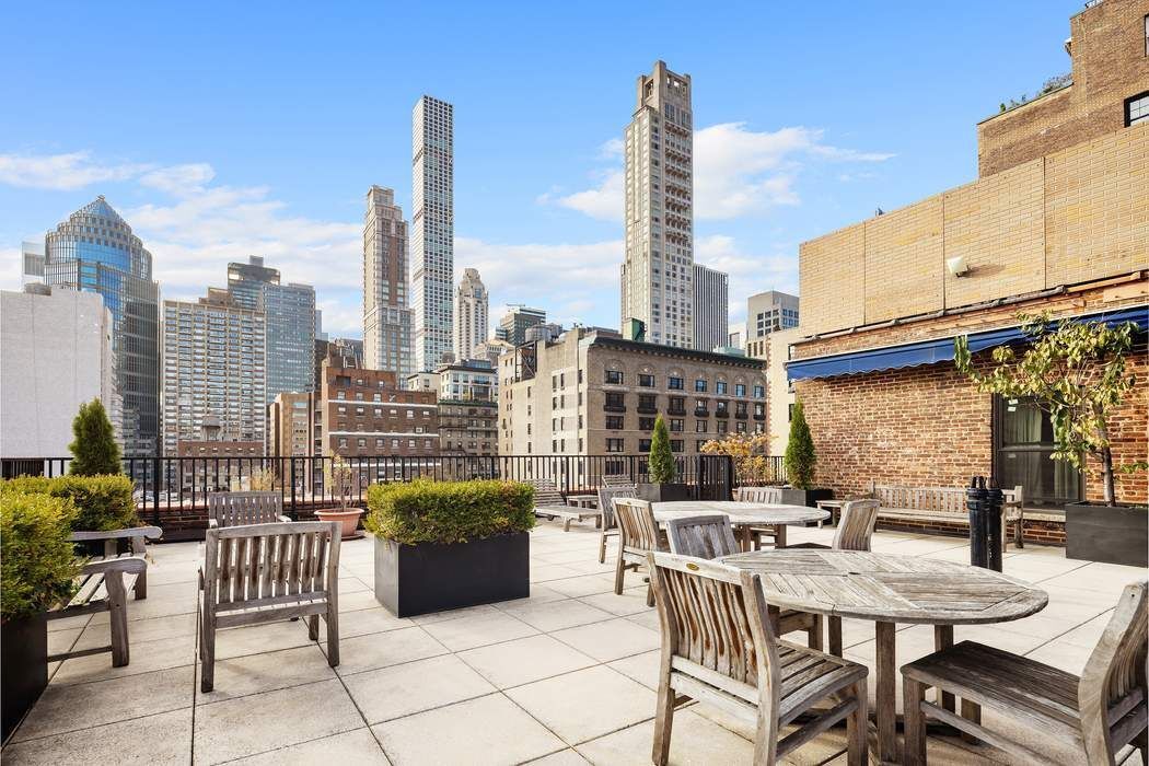 116 E 63rd Street 3B