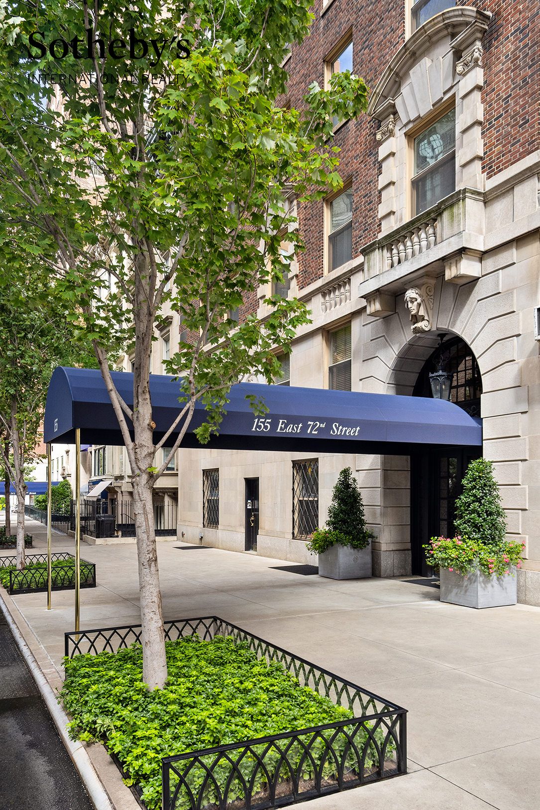 155 E 72nd Street 2D