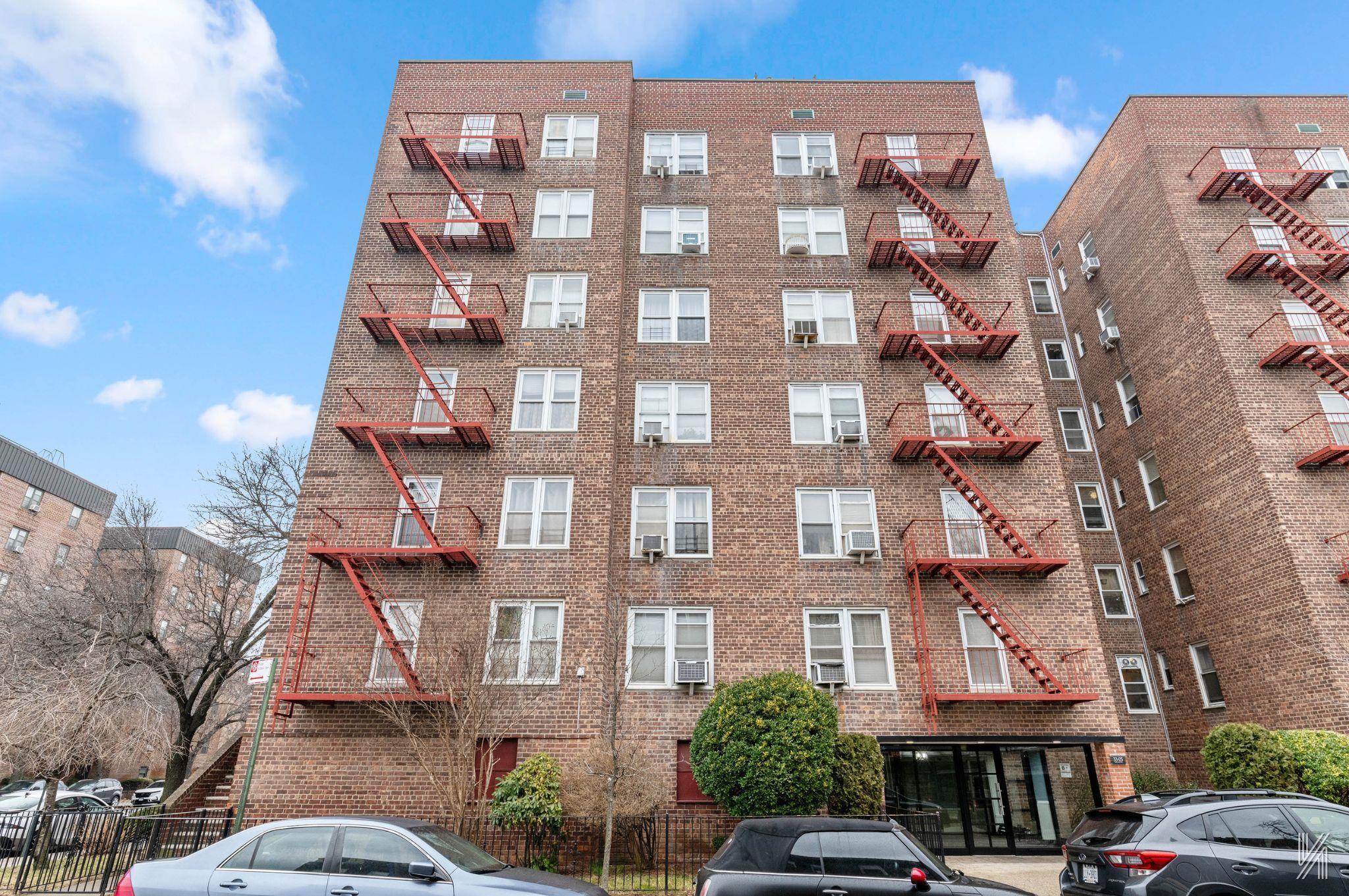 33-05 90th Street Unit: 4F