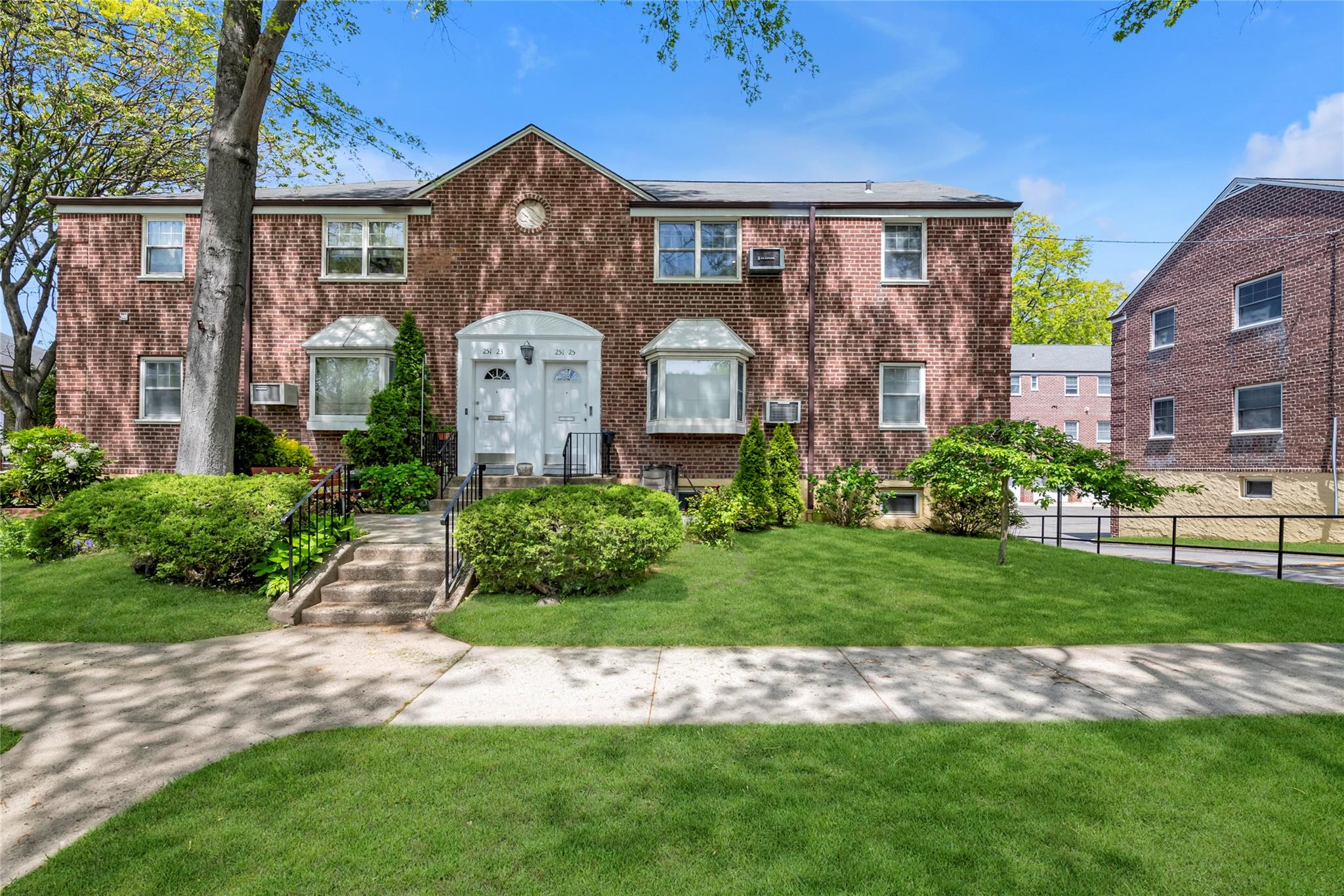 251-25 61st Avenue Unit: 768