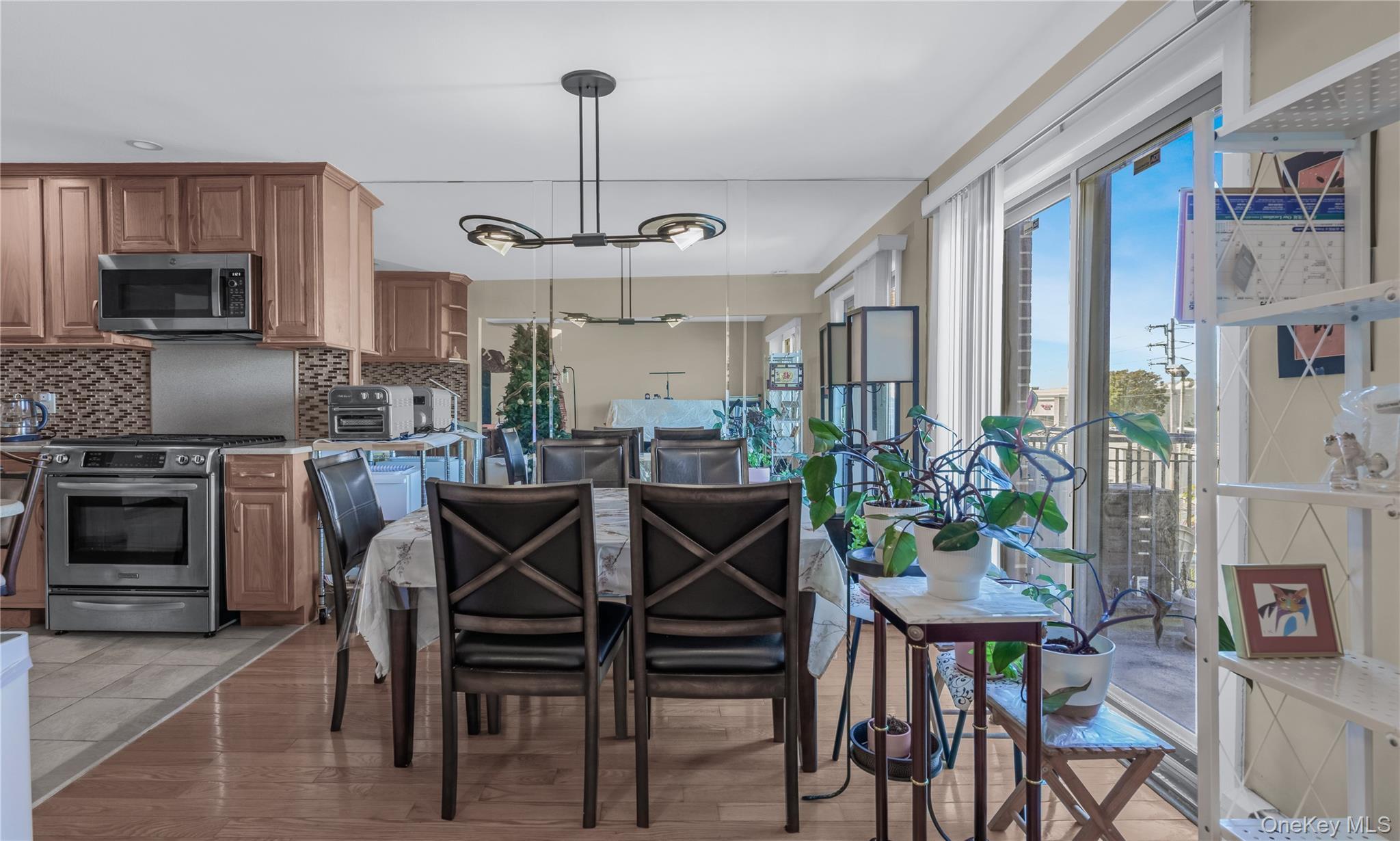 15405 Riverside Drive Unit: 12B