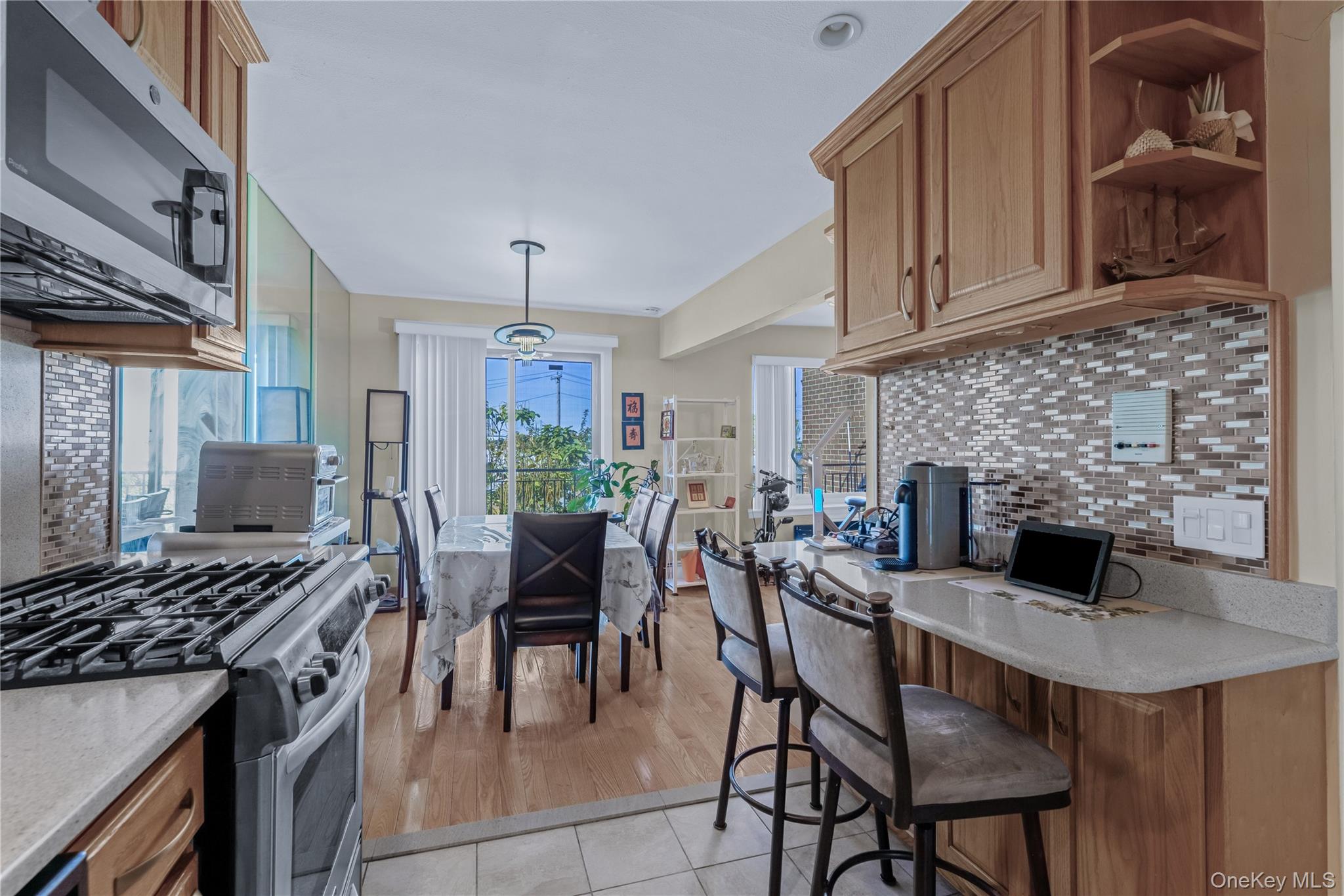 15405 Riverside Drive Unit: 12B