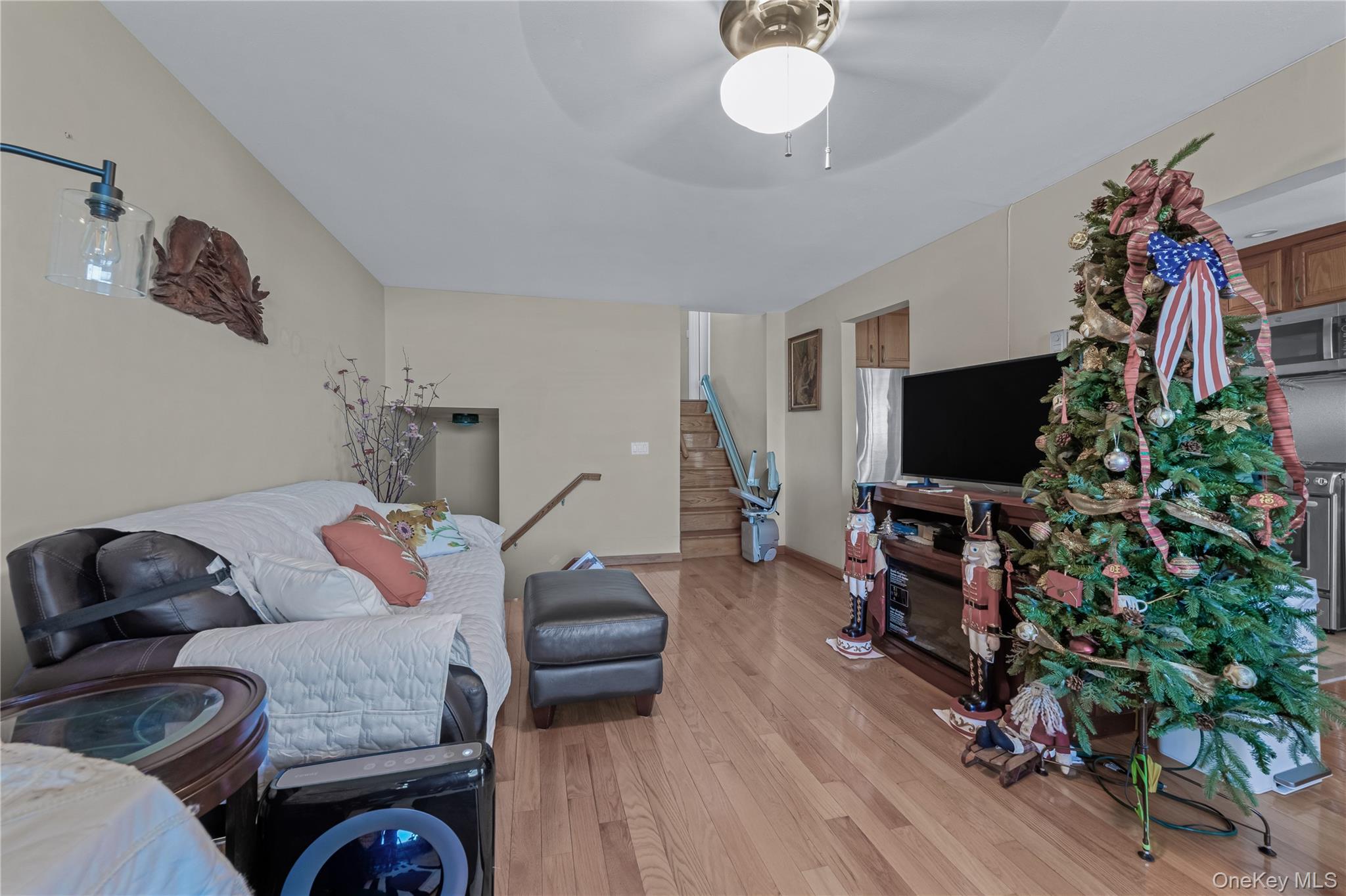 15405 Riverside Drive Unit: 12B