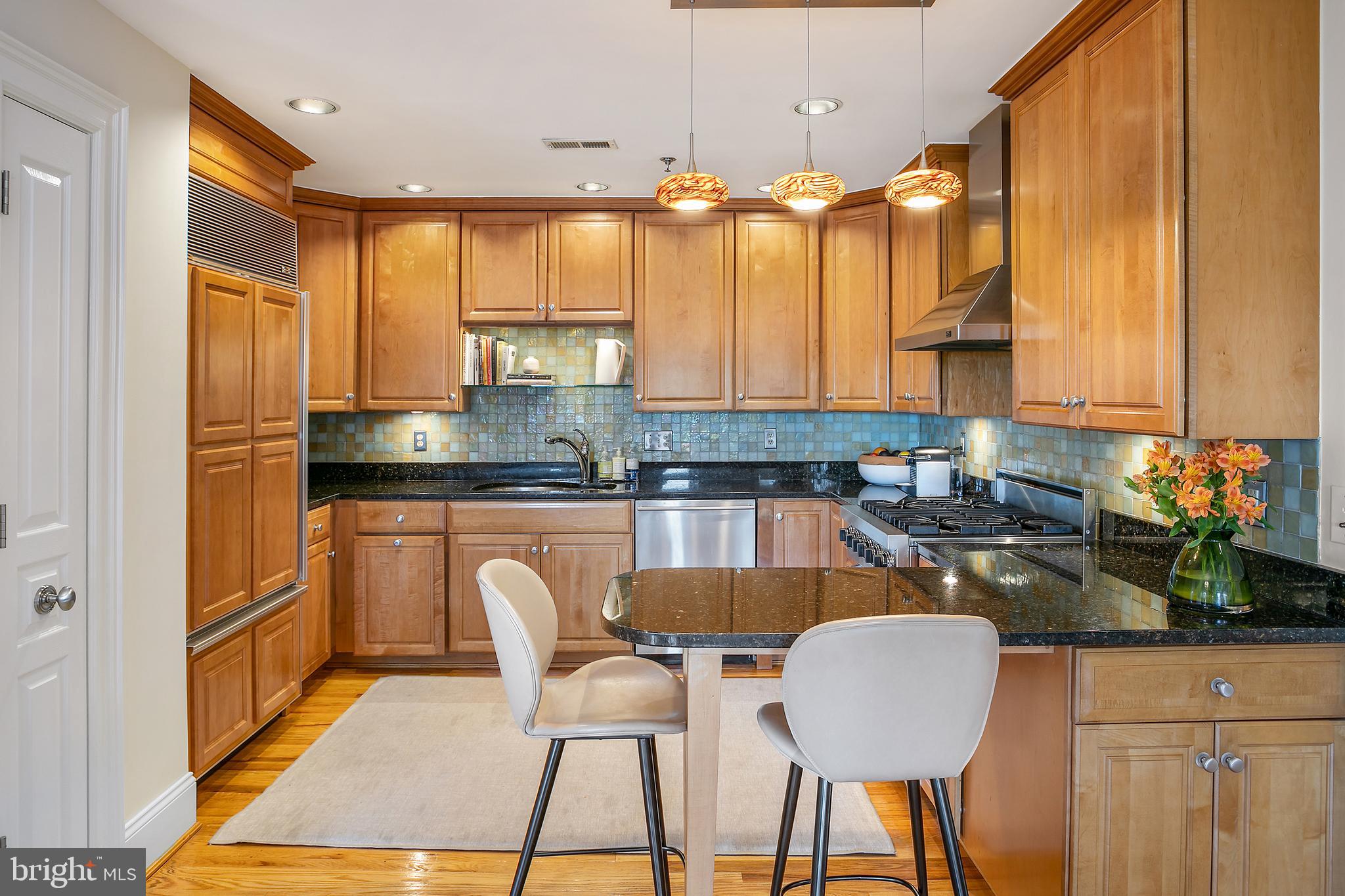 1882 Columbia Rd NW #404