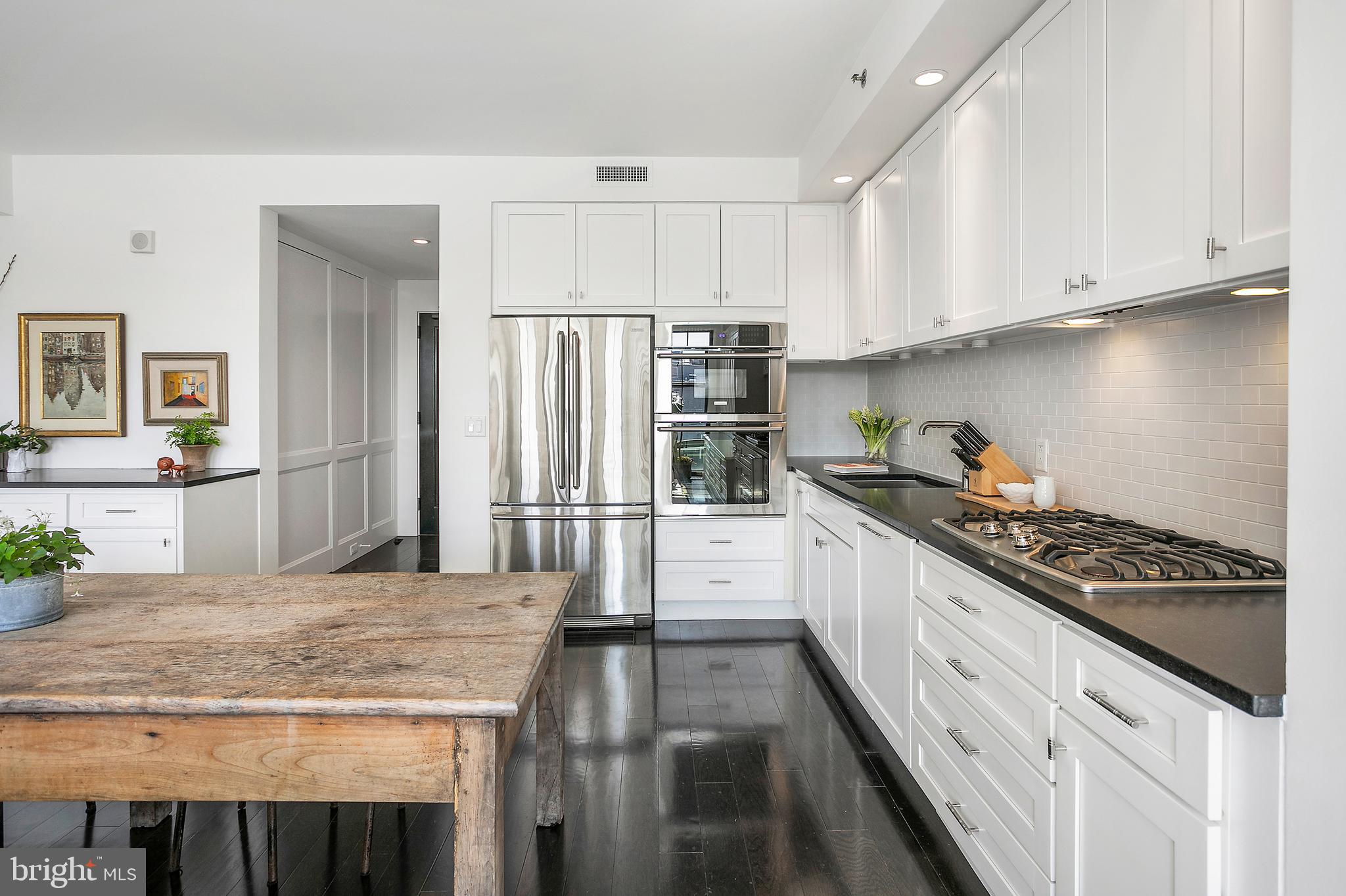 1011 M St NW #902